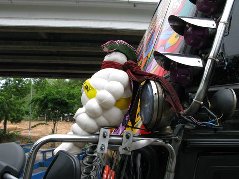 busc4 Сумасшедший тюнинг автобуса